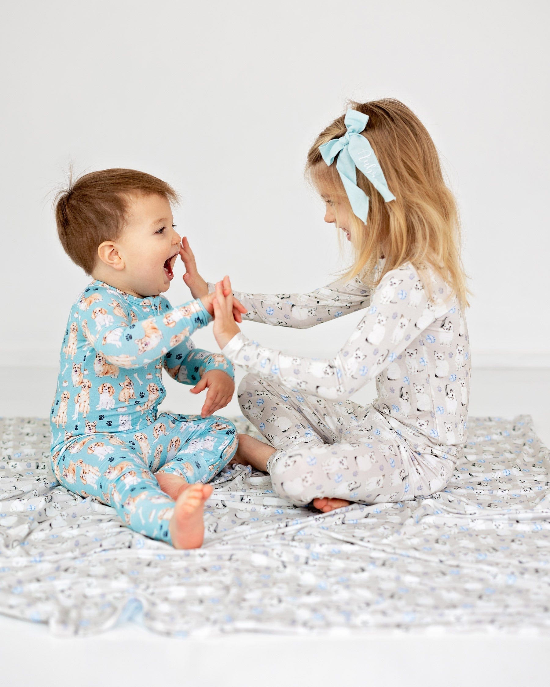 Lev Baby Cats Blanket in Bella Collection