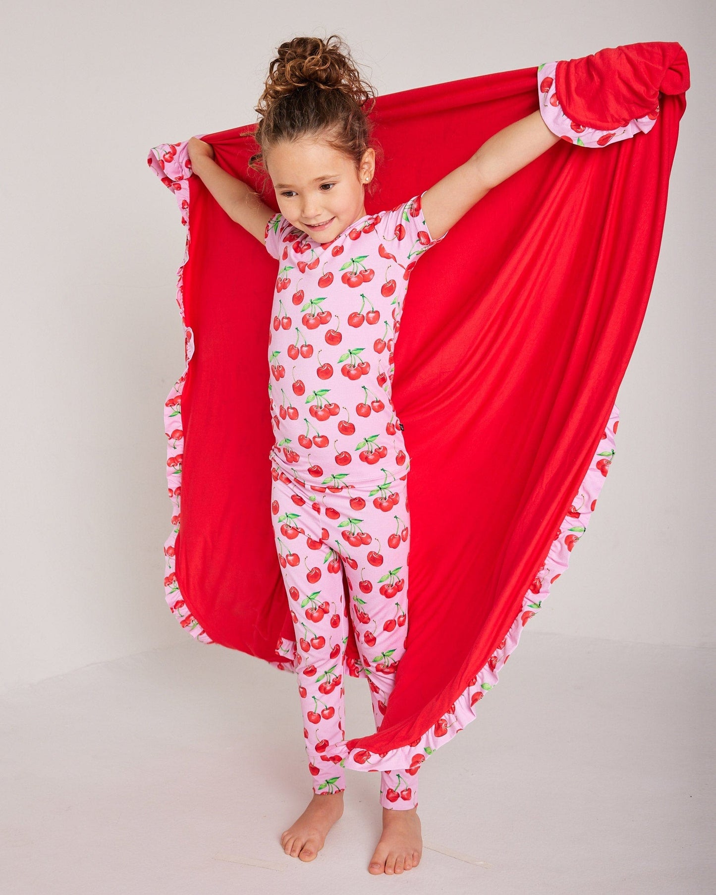 Lola Ruffled Blanket