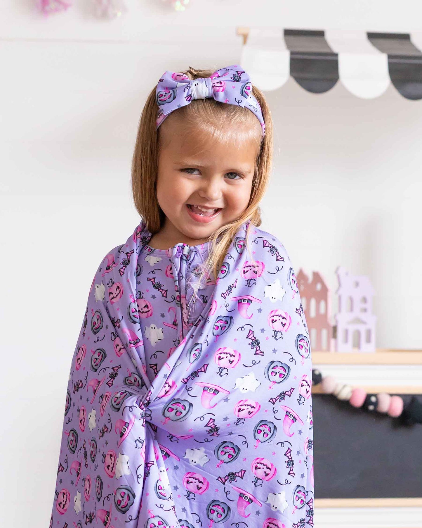Audrey Ruffled Blanket