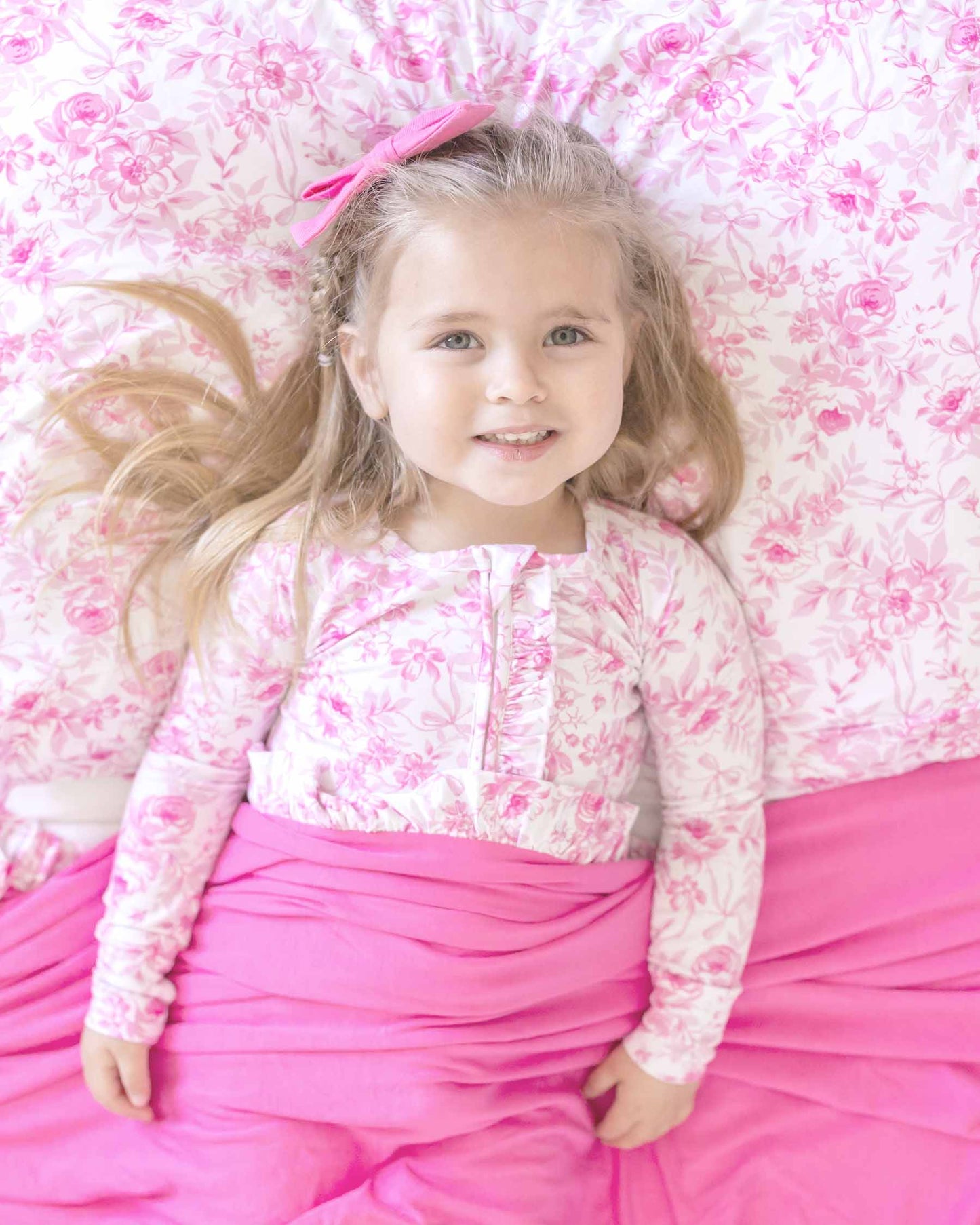Evelyn Ruffled Blanket